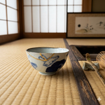 こんなの探してた！ 伊万里焼 古染付風染付波兎図抹茶碗【紙箱】1個のサイズ：約φ11.3cm×h6.4cm【新品/抹茶/茶碗/美濃】