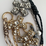 新作✨5月9日日土曜21:00-　リボン🎀キーチャーム🔑dailymaily キーホルダー　大人アクセサリー　ギフト　プレゼント　バッグチャーム