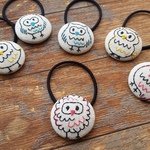 *苺色ふくろう*手刺繍ヘアゴム