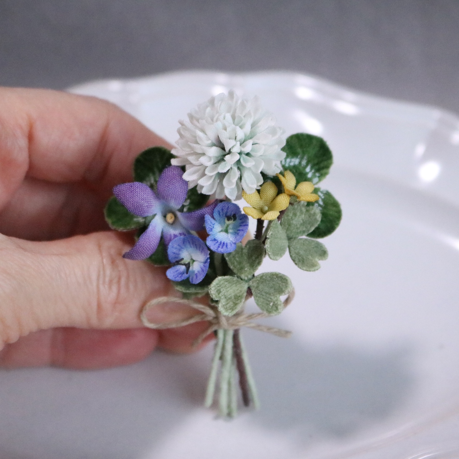 布花 春色ブーケブローチ　1933 6,000円