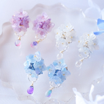 【選べる】【受注制作】紫陽花と雨粒の耳飾り　ピアス・イヤリング　梅雨　雨　プレゼント　プチギフト　ギフトラッピング対応