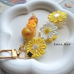 🍯蜂蜜猫ちゃんとパンケーキ🥞のフラワータッセルキーホルダー/レジン/樹脂粘土/チャーム/ねこ/ネコ/はちみつ/ハチミツ