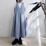 V襟ジャンパースカート * Cotton Linen 地模様のある生地 Blue *
