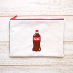 手刺繍✴︎コーラのぺたんこポーチ