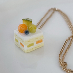 メロンショートケーキのネックレス