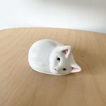 白い子猫とちょうちょの蓋もの