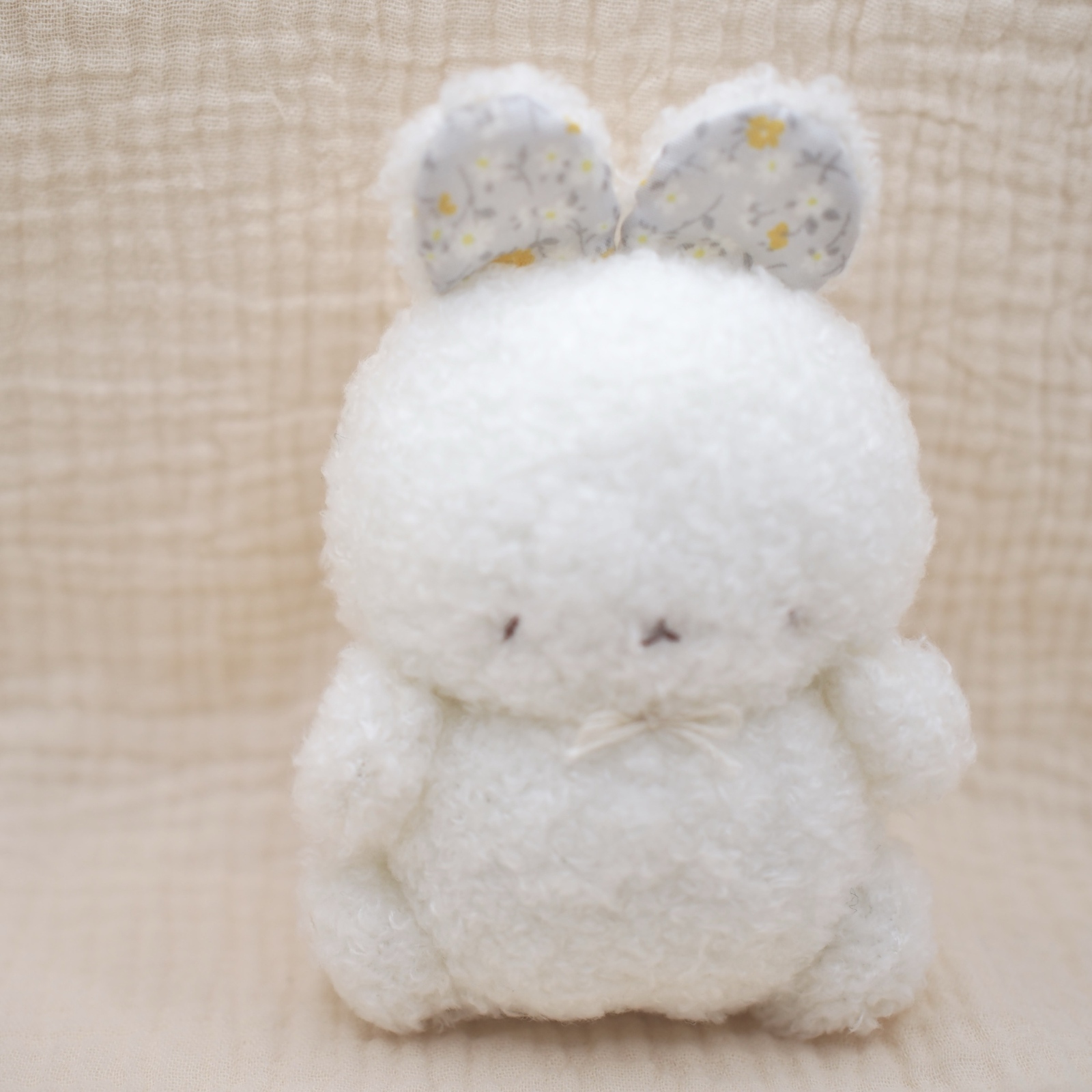 あなたを見守るおすわりぬいぐるみ 【はなちゃん❄️】㊺ - ゆめうさぎ