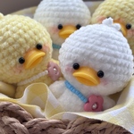 お花のビーズポシェットあひるちゃん