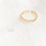 Slim chain ring  鎖部分を出来る限り小さく細く編んだリングです♡