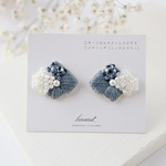 紫陽花のビーズ刺繍ピアス・イヤリング・ノンホール（ブルー）花/アジサイ