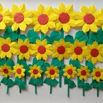 折り紙　ひまわり　壁面飾り　幼稚園　保育園　施設　夏　7月　8月