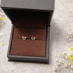 ☆new☆　ハートのプチピアス　オフィス　ピアス　ハートピアス　シンプルピアス　ミニサイズ　プチサイズ　小さいサイズ　小さいピアス