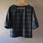 タックのブラウス チェック ネイビー