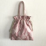 北欧調シンプルでおしゃれなリーフ柄(新色くすみピンク)＊巾着手提げバッグ
