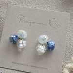 《SALE》お花の青色レジンピアス/イヤリング