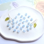 4mm×6mmミニサイズ　すずらん　朝顔　ペチュニア　お花のガラスビーズ   ブルー