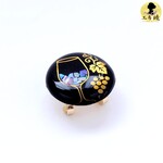 【受注制作】【帯留め】葡萄の宴 ワインのきらめき｜黒×金×シェル｜螺鈿風