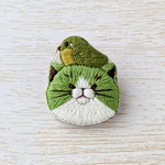 〘受注制作〙和菓子猫　うぐいすもち猫　ブローチ