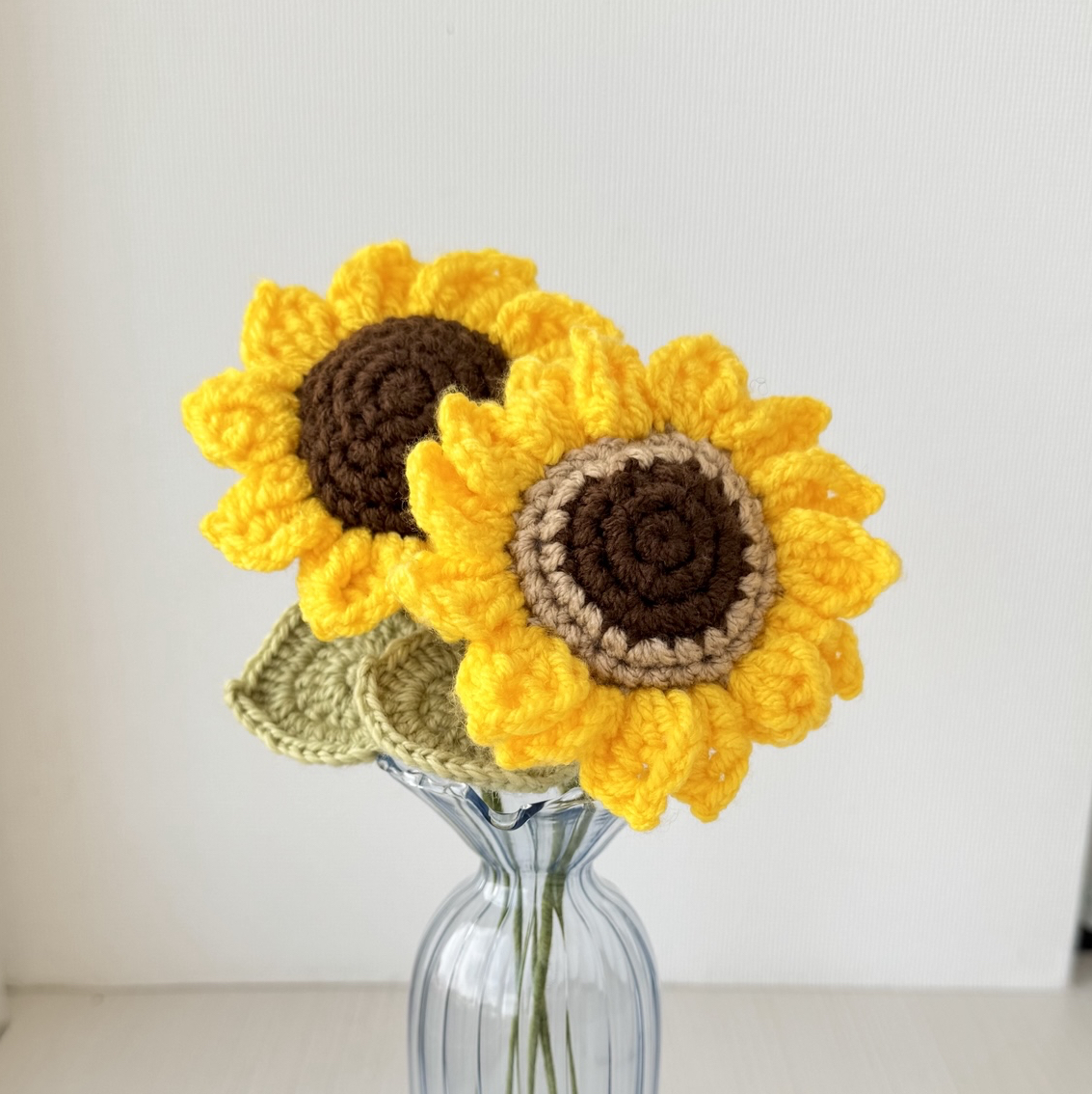 かぎ針編みのデルフィニウム(スプレー咲き)』編み物 枯れない花 毛糸