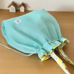 ＊お洗濯が楽♡メッシュ生地×撥水加工ナイロンオックス    一枚仕立て 巾着トートバッグ＊ 肩がけも出来る 大きめエコバッグ スパバッグ プールバッグ  ミント