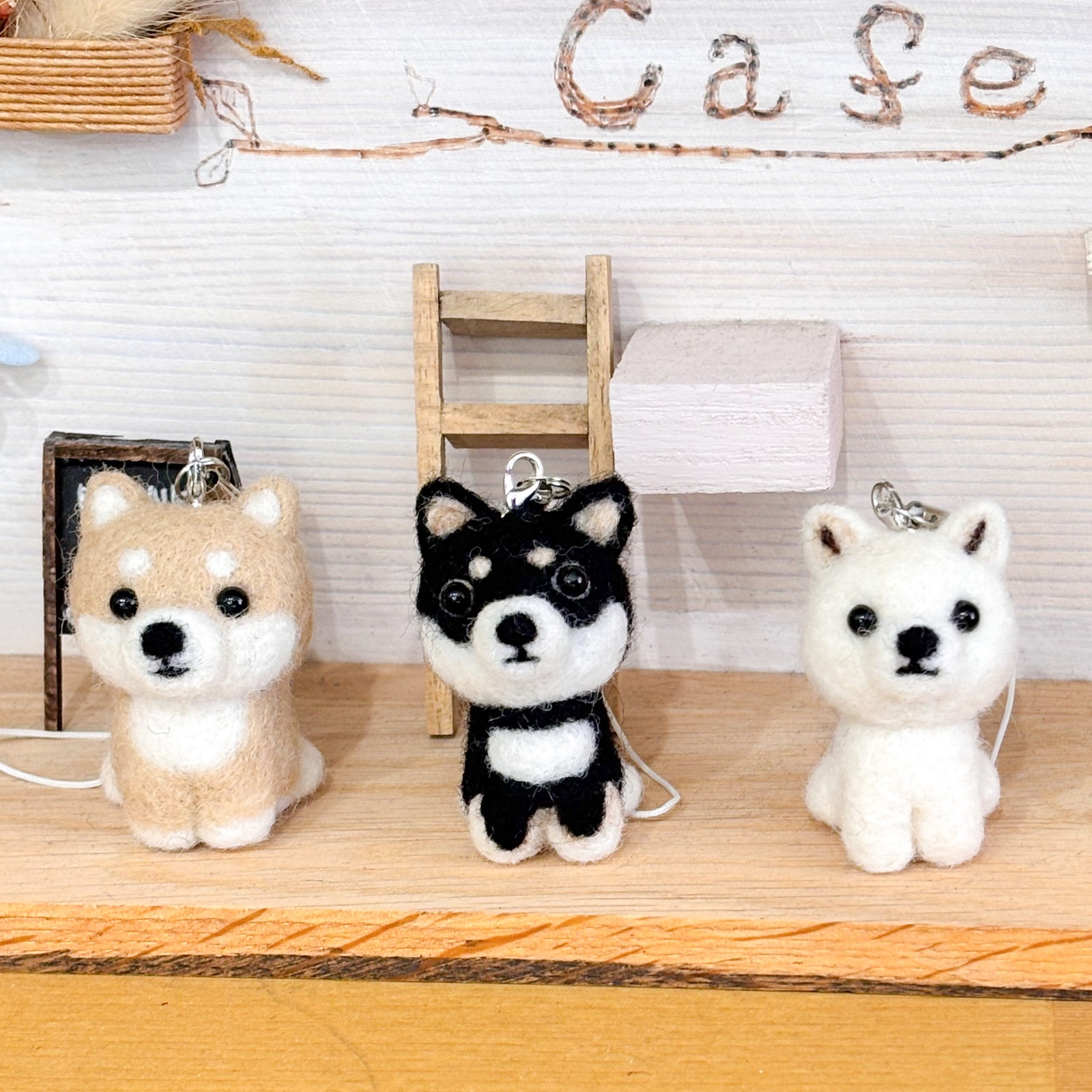 羊毛フェルト　柴犬　ストラップ 羊毛フェルトアニマルストラップ⑥ 柴犬 - HITSUJIGUMOS'S GALLERY
