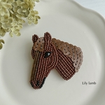 ビーズ刺繍の馬ブローチ(横顔)　※完成品販売