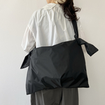 雨でも安心＊ふんわり軽量＊撥水バッグ＊ナイロン＊2wayビッグサイズショルダー＊A4収納可能　