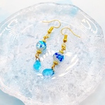 ホタルガラス✴︎ホワイト×ブルー　ピアス/イヤリング