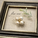 cotton flower〈naturel〉コットンフラワーとリーフチャームのブローチ  kiska・crystal