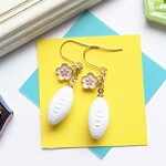 ＊再入荷＊ラグビーボールと桜ピアス・イヤリング+++KOLORS+++