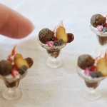 ミニチュア　チョコレートパフェ