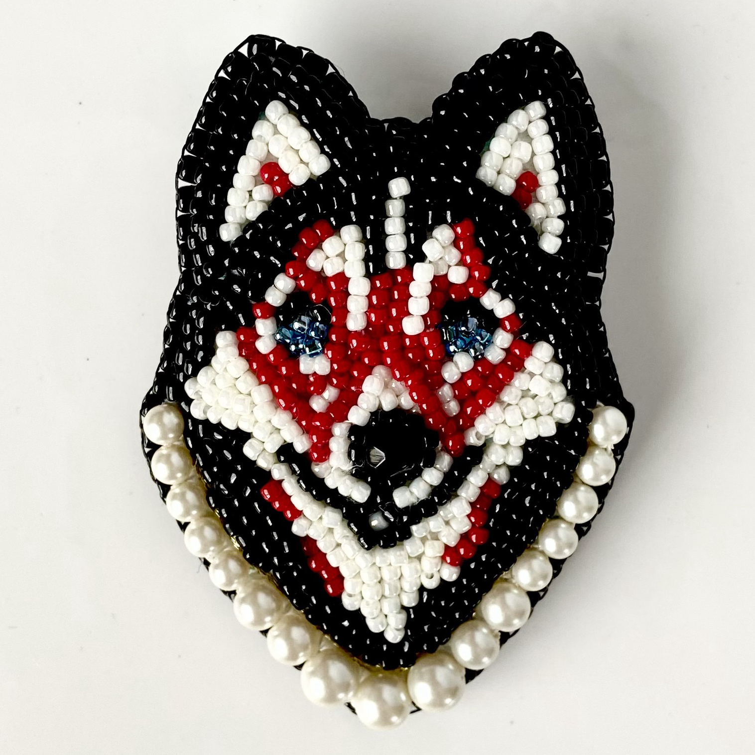 柴犬のビーズ刺繍ブローチ｜犬モチーフ｜大人かわいい和風アクセサリー