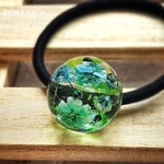 琉球ガラス～*グリーンの色彩あめ玉ヘアゴムmarry.c's handmadeaccessory
