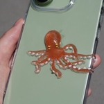 ボタン横まで足が伸びてくる‼️リアルなデカいタコのスマホケース