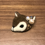 ［再販］羊毛フェルトブローチ  パールバンビシルバー
