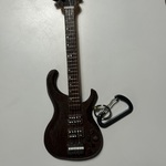 ベースキーホルダー
