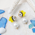 煌めくお魚さん　クリスタルフィッシュ　イエロー　ピアス
