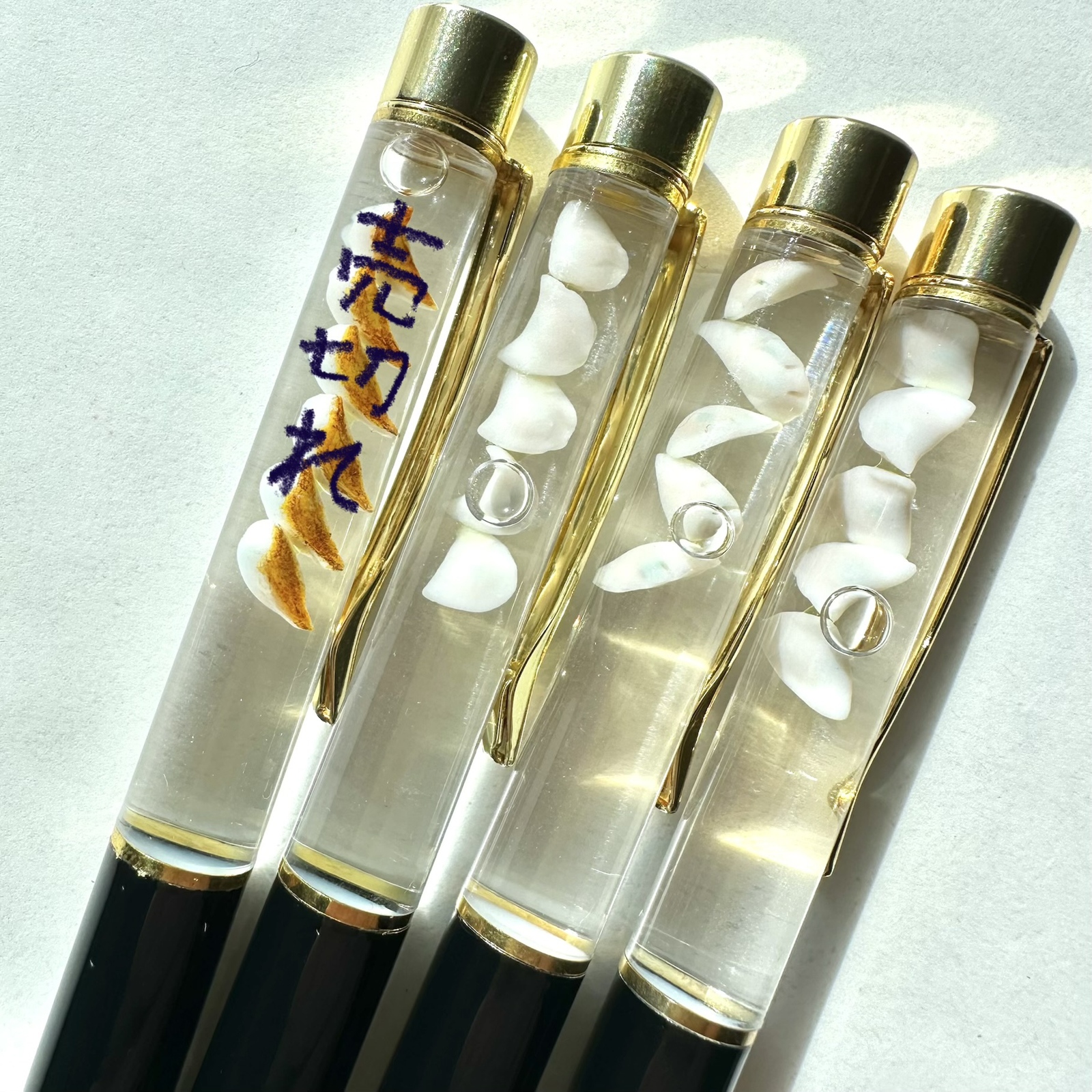 氷のペンレスト♪ 漂うあざらし クリームソーダのガラスペン - E♡M