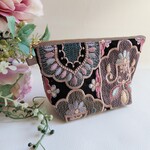 ①ꕥ夏必需品ꕥインド刺繍リボンのお出掛け保冷ポーチ
