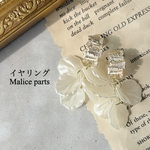 【5425】2個 花びら&ラインストーンイヤリング ゴールド ハンドメイド パーツ m