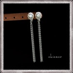 オーバルビジューのイヤリング シルバー