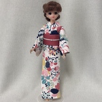 ジェニー・momoko 浴衣　マルチカラーx白・北欧風
