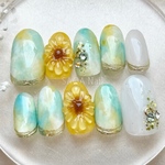 【No.18】 イエローひまわりネイルチップ 夏 グリーン ぷっくりフラワー ニュアンス ブライダル