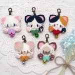 【期間限定❢】サンタ帽子の猫ちゃん達のあみぐるみバッグチャーム☆送料無料