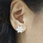 ❄雪の結晶❄痛くないストレスフリーイヤリング