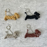 【送料無料/ブラック】可愛すぎない大人のダックスフンド＊Wカラビナのパラコードキーホルダー