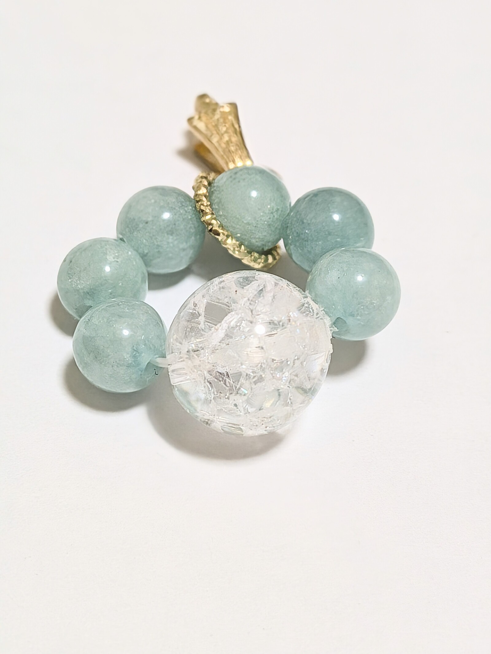 ヒスイと水晶のネックレス（ステンレスチェーン） 4,560円