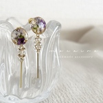 オトナ女子に送る、紫のドライフラワーに揺れるロングアクセサリー ボタニカル レジン 華奢スティック 上品 アレルギー対応