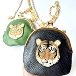 【ビーズ刺繍】虎のにらみ🐅丸がま口財布　アンティークゴールド　ミニ財布