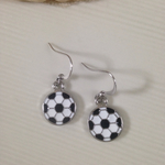 送料無料サッカーピアス